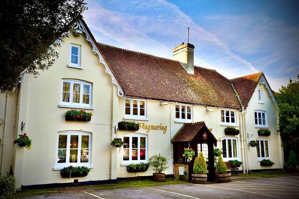 Angmering Manor Hotel Exterior foto