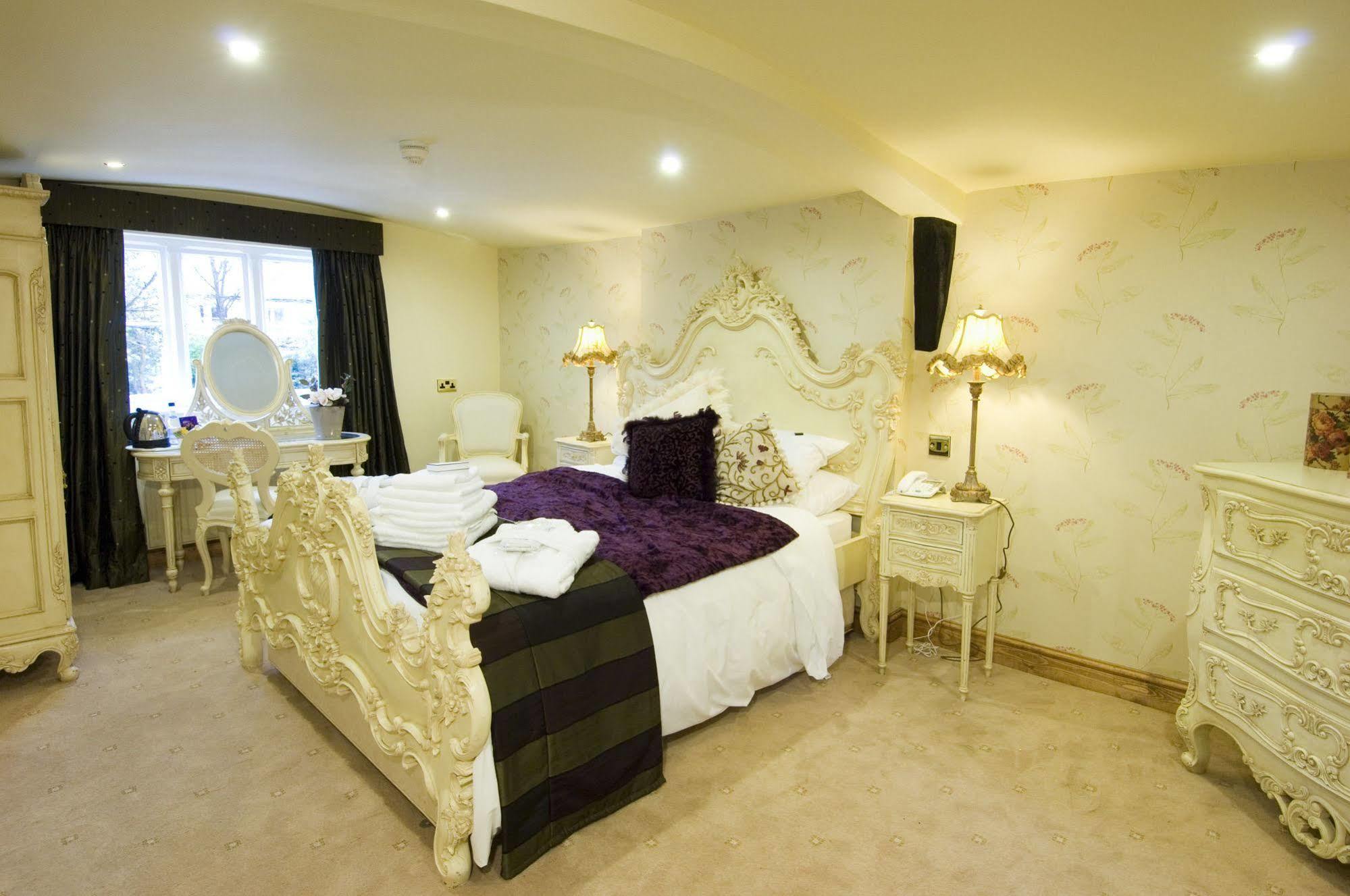 Angmering Manor Hotel Cameră foto